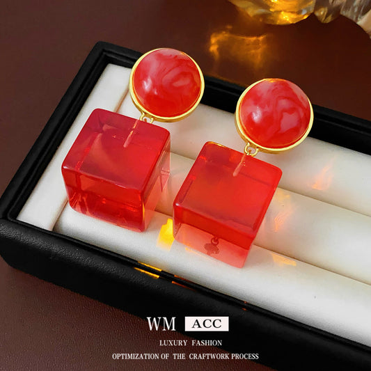 Medieval vintage Exaggerated Earrings Silver Needle Three-Dimensional Square Pendant Stud Earrings Elegant Light Luxury High-End Feel Earrings for Women