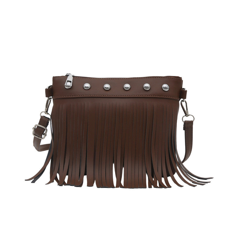 French retro tassel commuter bucket bag for women2025Summer new cross-border style soft shoulder crossbody tassel bag