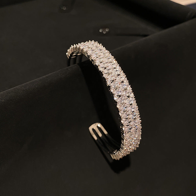 White gold Full Diamond Wide Band Row Diamond Bracelet Ring Narrow Band Simple Fashion Versatile Evening Party party Bracelet