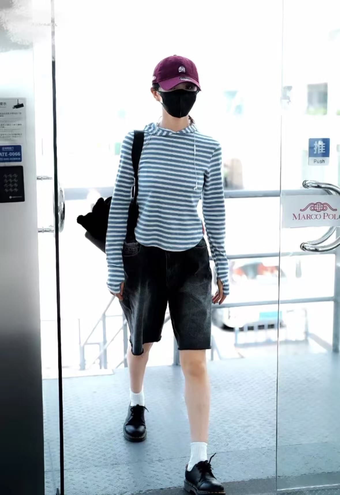 Pre-Sale】2025New Autumn Korean Dongdaemun Tian Xiwei Same Style Striped Hooded Sweatshirt TS16771