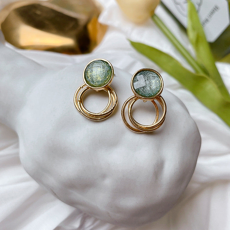 Silver Needle Irregular Round Earrings Simple Minimalist Style Fashion European and American Stud Earrings Elegant Light Luxury High-end Feel Earrings for Women