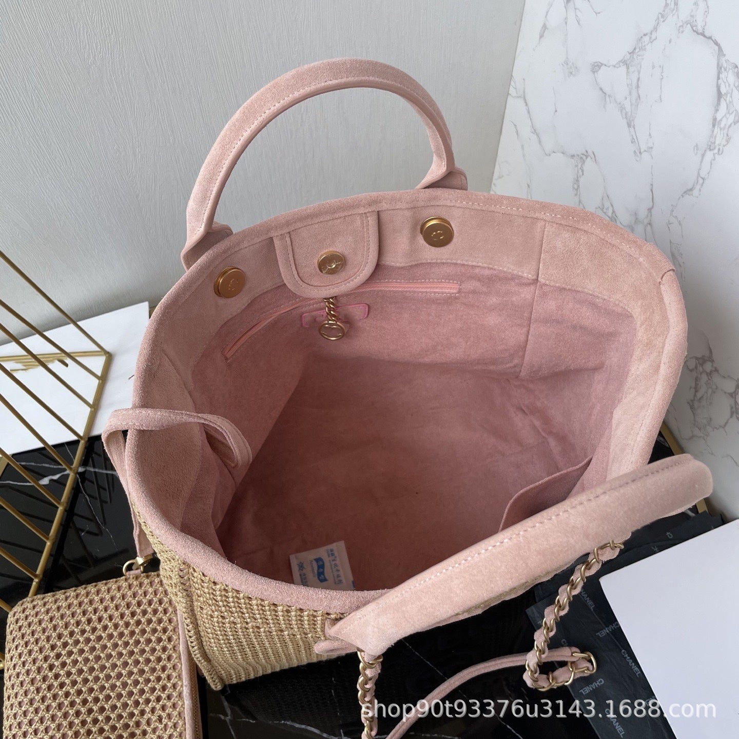 Chanel Style Handbag and Crossbody Bag2025Summer New Raffia Woven Beach Bag Fashionable High-end Shoulder Bag