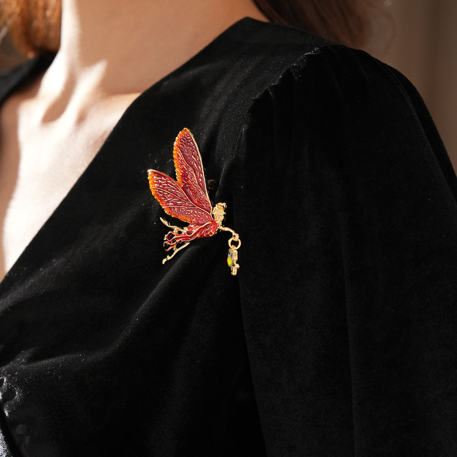 Medieval vintage Enamel Brooch with Inlaid Diamonds and Oil Drop Wings Fairy Pin Brooch High-end Fashion Accessory for Women