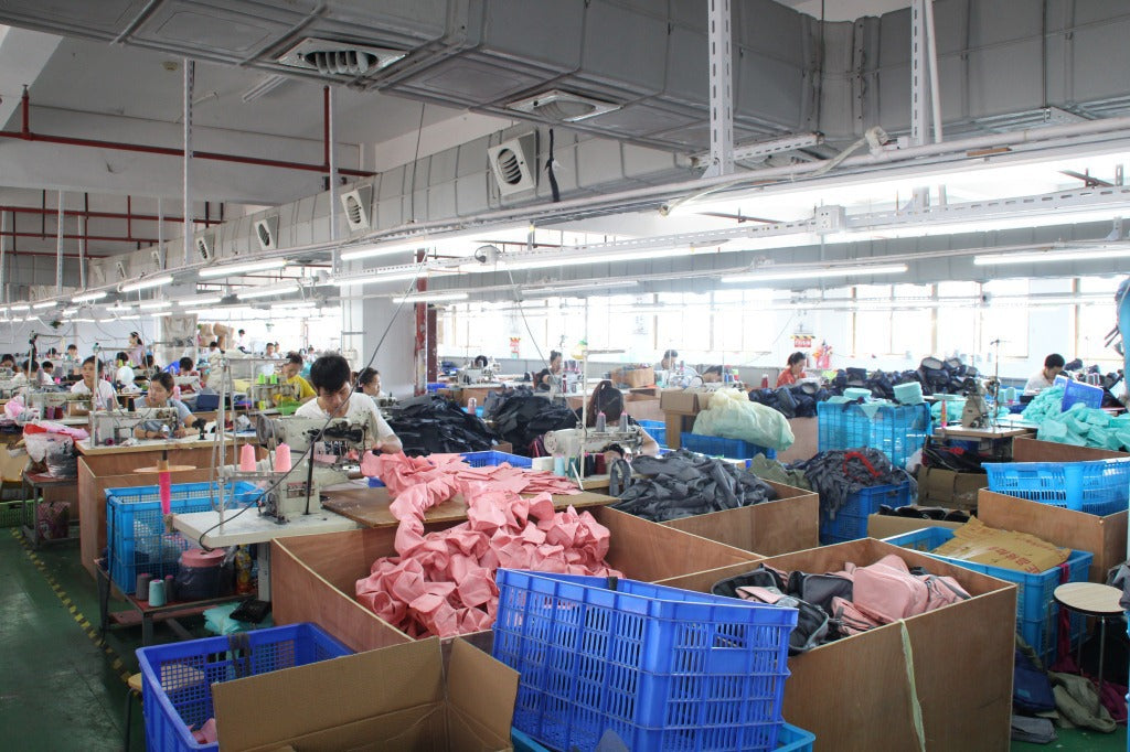 Beilian Mesh Pencil Case Vertical Transparent High-Value Stationery Box Cylindrical Student Back-to-School Season Pen Holder Bag Wholesale http://detail.1688.com/offer/954056083670.html