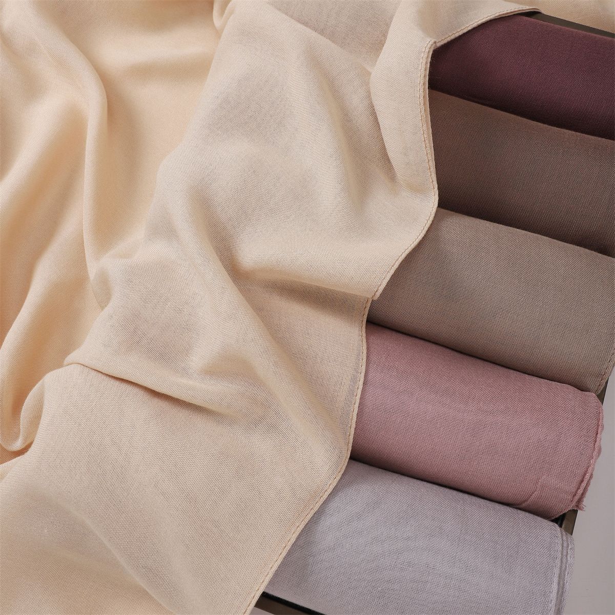 Lightweight Rayon Cotton Linen Solid Color Long Scarf Air-conditioned Room Travel Shawl Monochrome Rayon Scarf Headscarf Shawl for Women