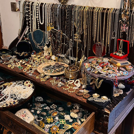 vintage Vintage Earrings Vintage Marked Earrings Light Luxury High-End Feel Earrings Heavy Craft Jewelry New Accessories