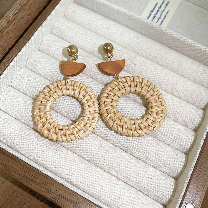 2025Bohemian Cross-Border Trendy Earrings for Women, Vintage Ethnic Style Fashion Studs, Beach Vacation Style Ear Jewelry