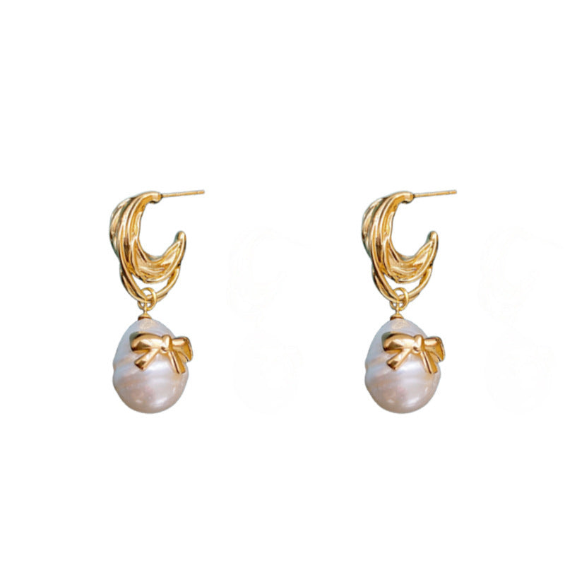 Pearl Earrings with a Sense of Sophistication Real Gold Electroplated Silver Needle French Retro Palace Style Earrings Versatile Ear Jewelry Wholesale