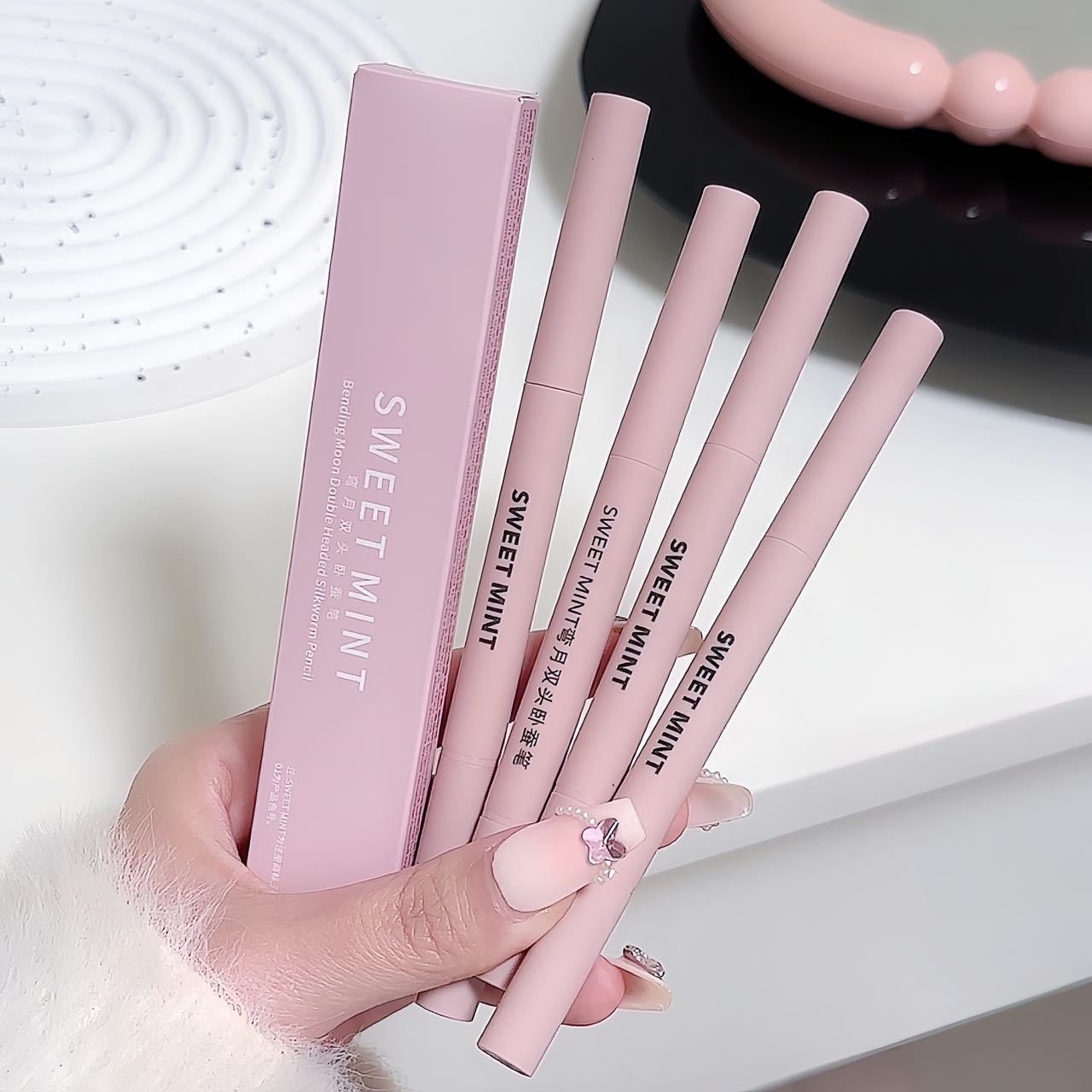 sweet mint Crescent Double-Ended Eyeliner Pen Pearlescent Fine Shimmer Lower Shadow Contour Highlight Brightening1434