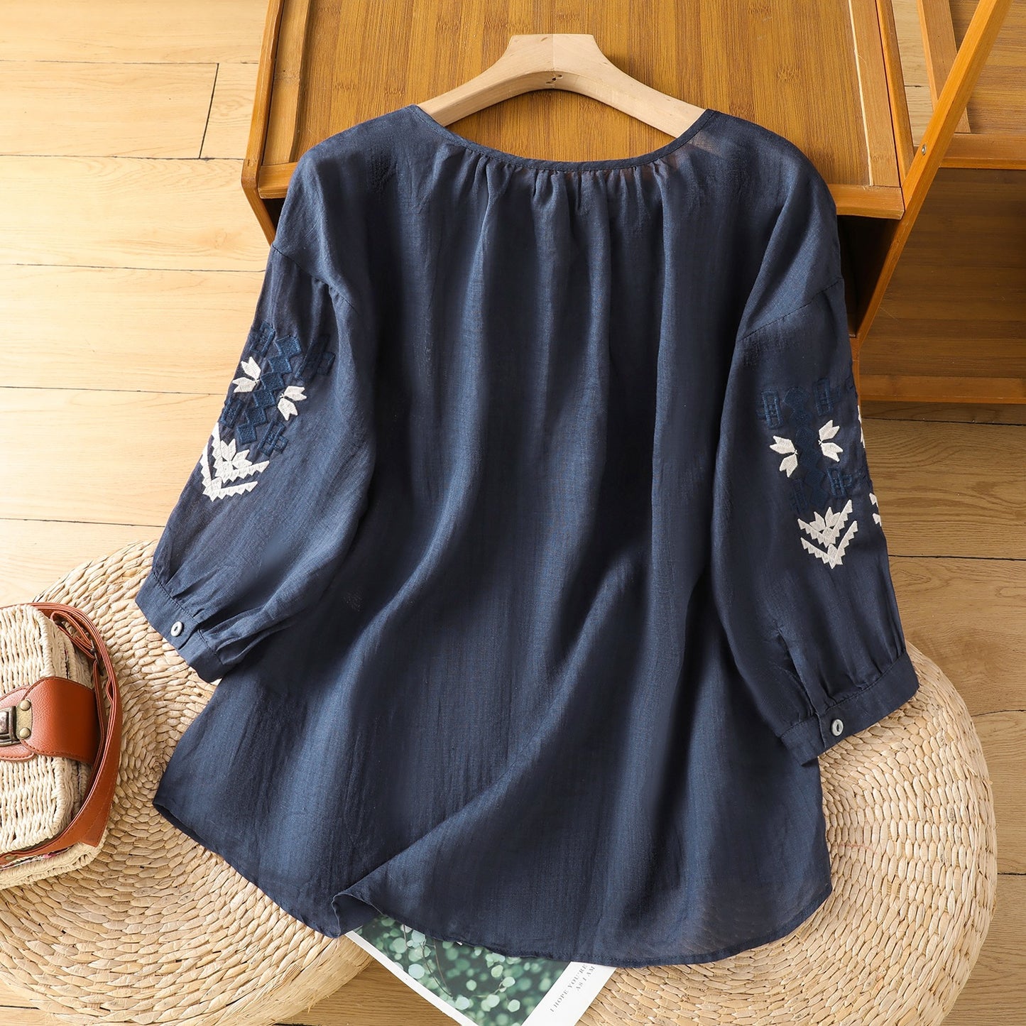 2025Summer New Vacation Ethnic Style Ramie Embroidered Round Neck Shirt for Women Loose Sun Protection Versatile Air Conditioning Shirt