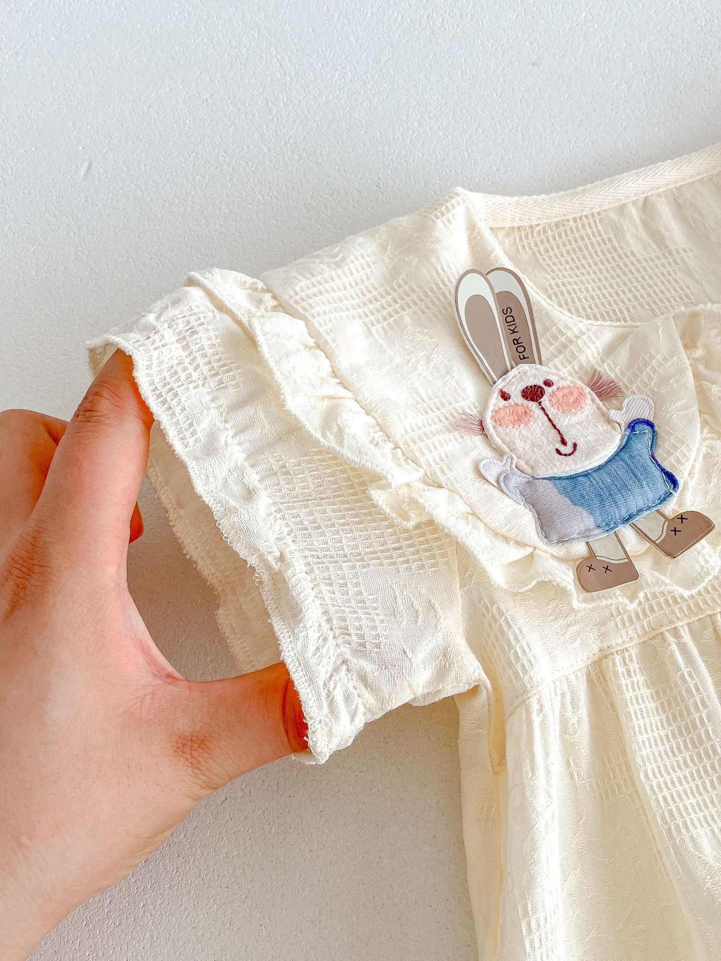 2025New Pure Cotton Girls Summer Clothes Sleeve Three-dimensional Rabbit Doll Collar Lace Baby Harness Fashionable Princess Climbing Clothes