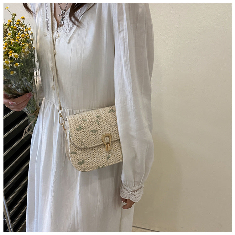 This year's trendy fashion straw woven small bag for women in summer2024New Trendy Versatile Lace Woven Single Shoulder Crossbody Bag for Women
