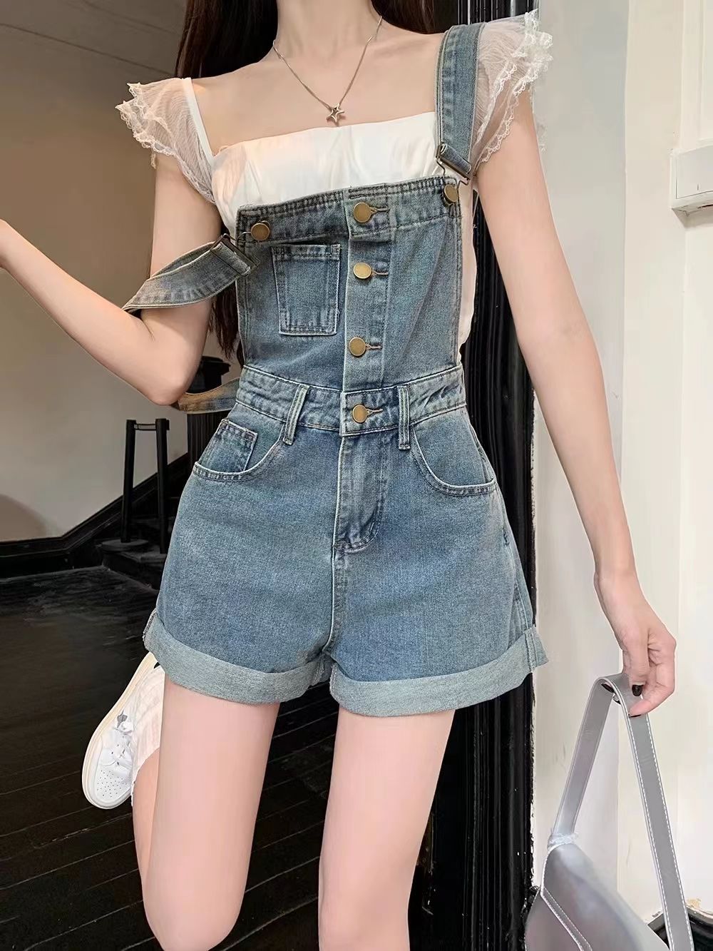 Internet Celebrity Youthful Denim Strap Shorts for Women Summer2025New Workwear Wide-Leg Hot Pants with a Sense of Design and Strap Design