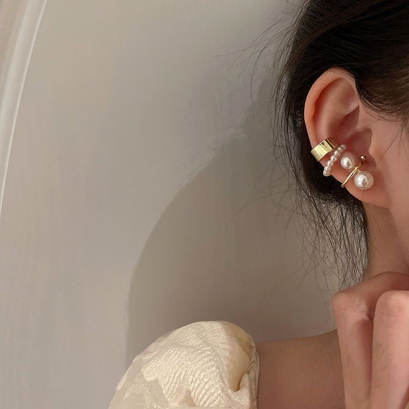 Diamond-encrusted Pearl Heart Tassel Ear Clip Artistic Retro French Ear Cuff Fashionable and Elegant Light Luxury Earrings Wholesale