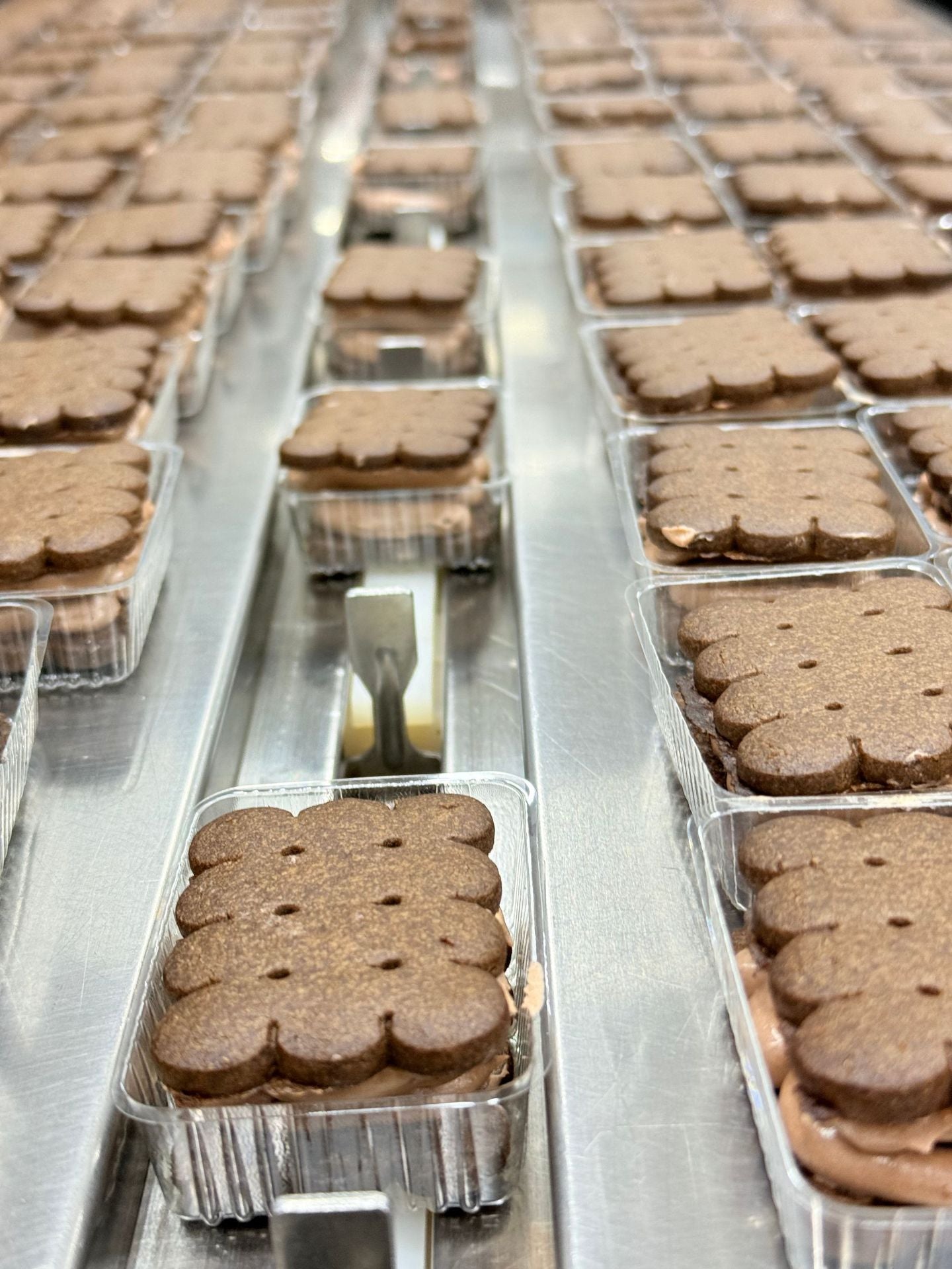 Frozen Chewy Butter Sandwich Cookies Matcha Chocolate Multi-flavor Ice Cream Texture Cake Snacks Factory