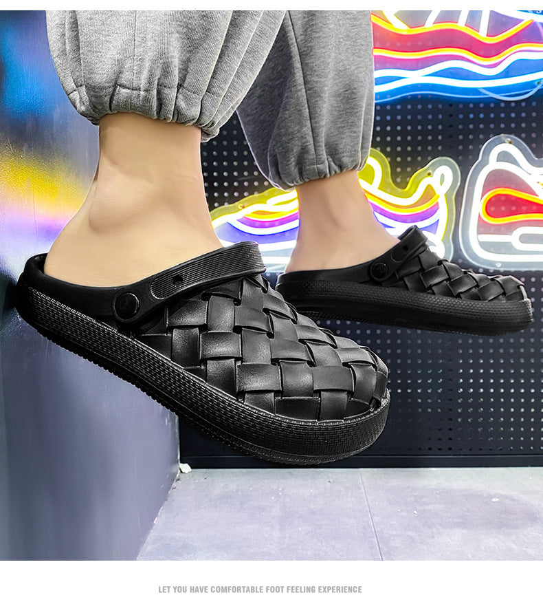Croc Shoes Non-Slip Soft Sole Men's Closed-Toe Sandals Thick Sole Trendy ins Couple style casual slippers Korean version beach shoes