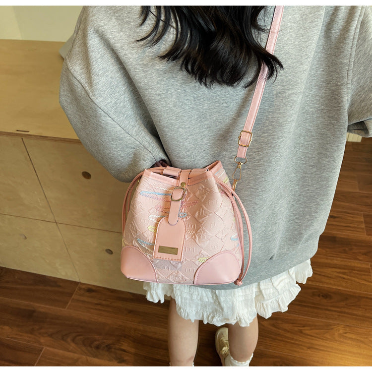 Drawstring Bucket Bag for Women New Style2025High-end Niche Super Popular Single Shoulder Bag Autumn Winter Versatile Crossbody Bag