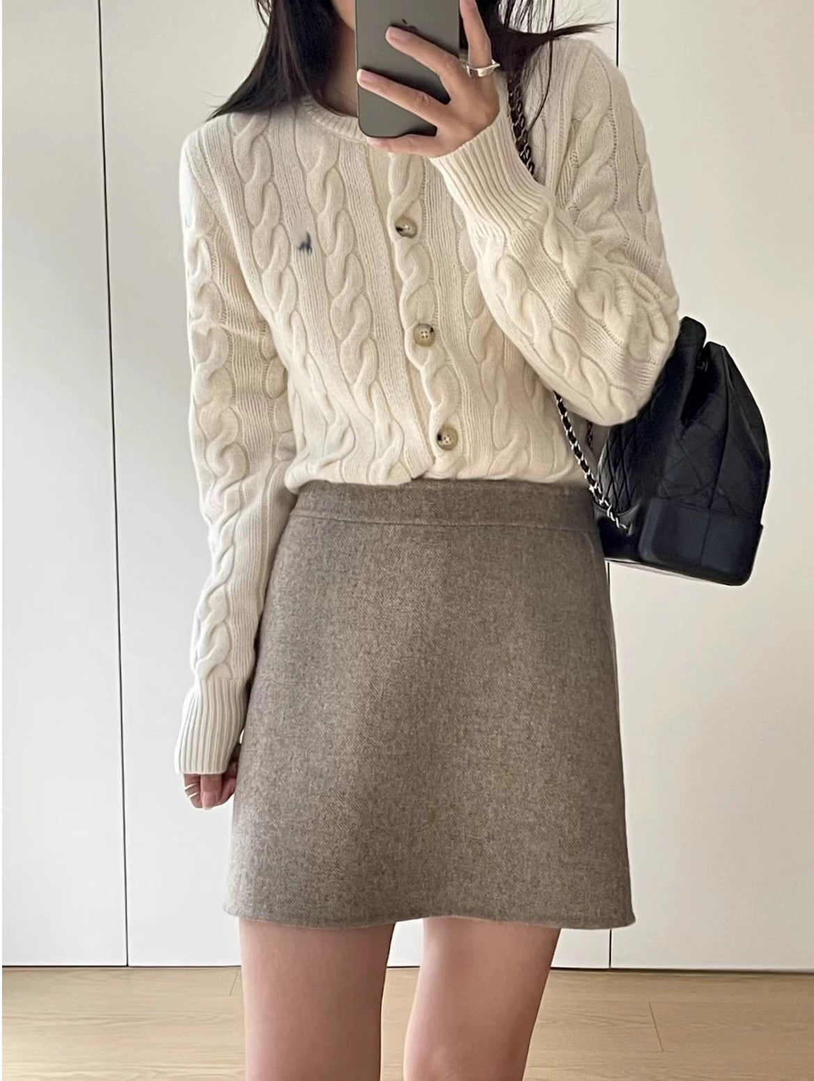 Counter Same Style Pony Embroidery Wool Cable Vintage Knitted Cardigan Women Autumn Winter Sweater Round Neck Thick Coat Top