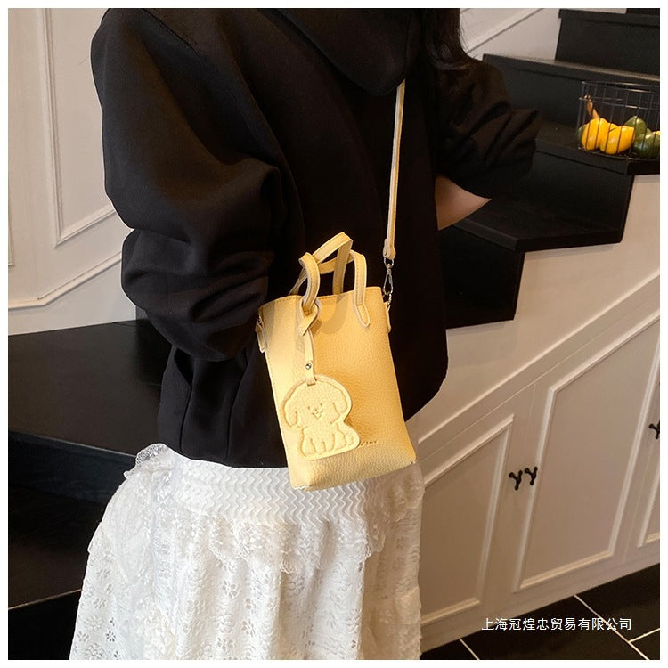 Women's Bag Single Shoulder Crossbody Bag Versatile Handbag New Simple Style Basket Fashionable Spring2025Fashion