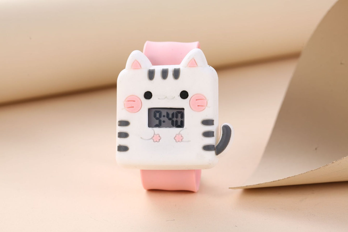 Children's Cute Fashion Snap Watch for Boys and Girls Quartz Watch Childlike Chronograph Large Dial