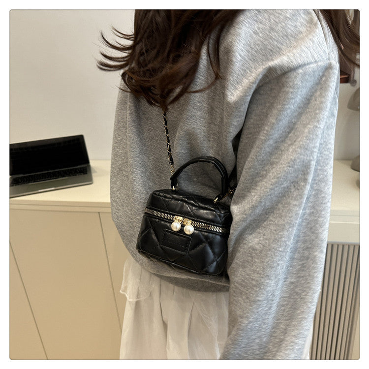 Women's Spring Summer Bag2025New Diamond Chain Bag High-End Fashionable Crossbody Bag Versatile Handheld Small Square Bag