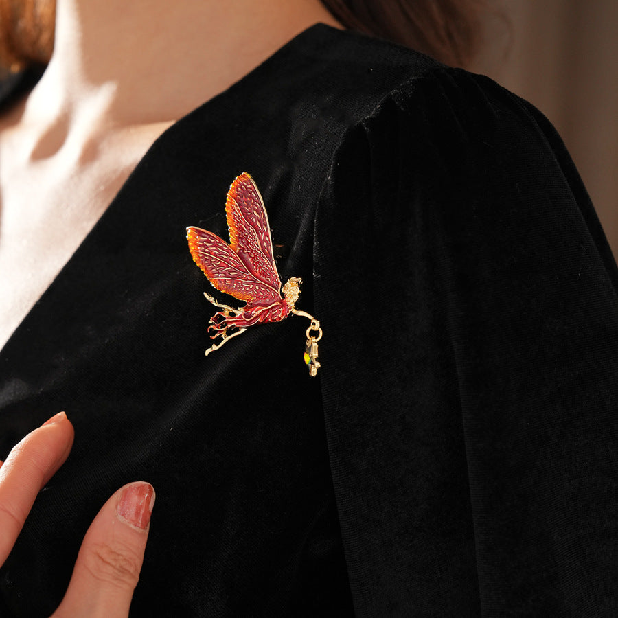 Medieval vintage Enamel Brooch with Inlaid Diamonds and Oil Drop Wings Fairy Pin Brooch High-end Fashion Accessory for Women