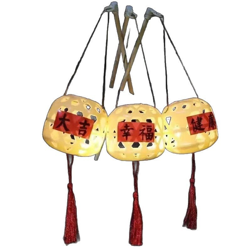 Wholesale Mid-Autumn Festival Gifts for Tourist Attractions and Night Markets, Small Merchandise Toys, Imitation Bamboo Woven Handheld Lighted Rabbit Lanterns