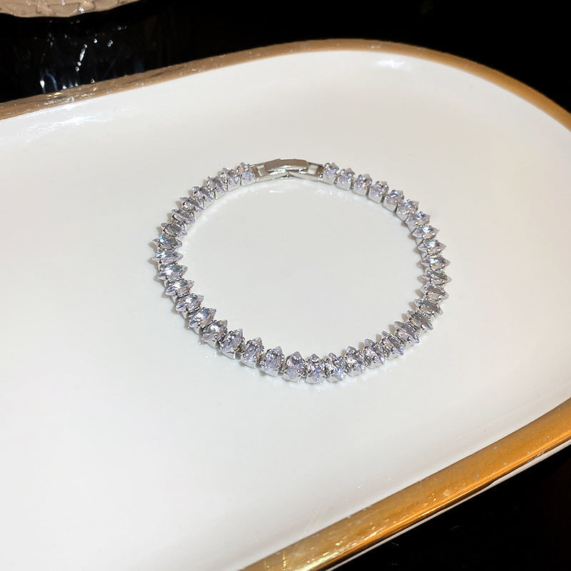 Xiaohongshu Same Style Hot-Selling Zircon Bracelet Light Luxury Niche Exquisite High-End Feel Adjustable Pull Jewelry for Women