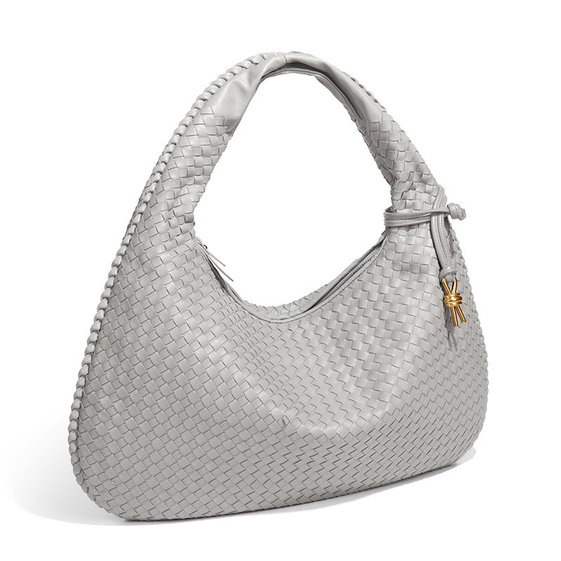 2025New Crescent Moon Women's Bag Fully Handwoven Handheld Dumpling Bag Fashionable Versatile European and American Style Single Shoulder Underarm Bag