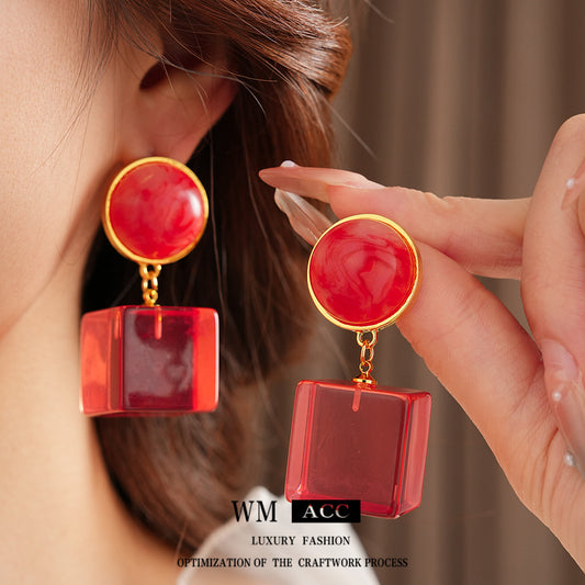 Medieval vintage Exaggerated Earrings Silver Needle Three-Dimensional Square Pendant Stud Earrings Elegant Light Luxury High-End Feel Earrings for Women