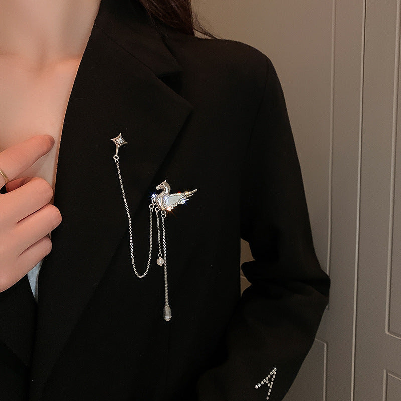 Inlaid Diamond Pearl Digital Flower Brooch French Light Luxury Elegant Pin Fashion Niche High-end Suit Accessory for Women
