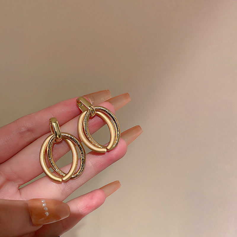 Silver Needle Metal Earrings High-end Simple Stud Earrings Fashion Versatile Light Luxury Unique Niche Earrings Yiwu Wholesale