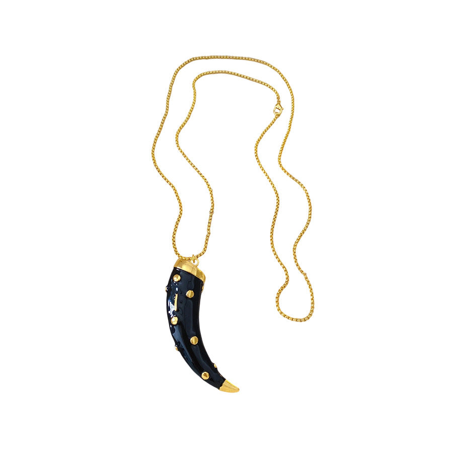 Medieval vintage Oil Drip Ox Horn Pendant Necklace Fashion Versatile Collarbone Chain Unique Design Sense Accessory