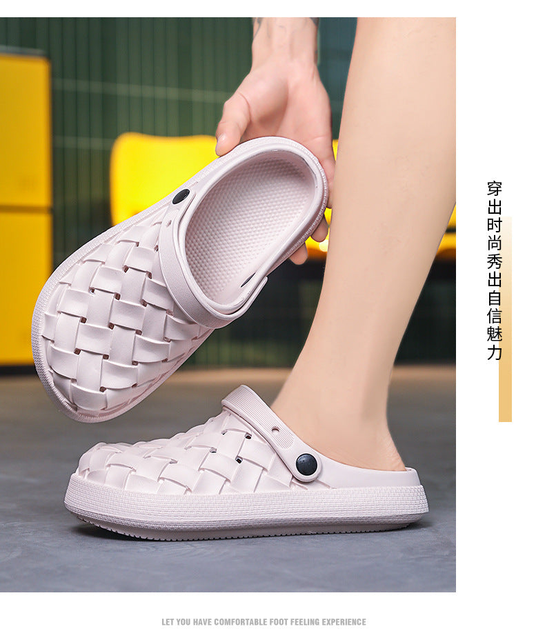 Croc Shoes Non-Slip Soft Sole Men's Closed-Toe Sandals Thick Sole Trendy ins Couple style casual slippers Korean version beach shoes