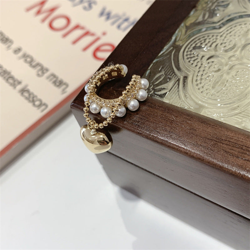 Diamond-encrusted Pearl Heart Tassel Ear Clip Artistic Retro French Ear Cuff Fashionable and Elegant Light Luxury Earrings Wholesale
