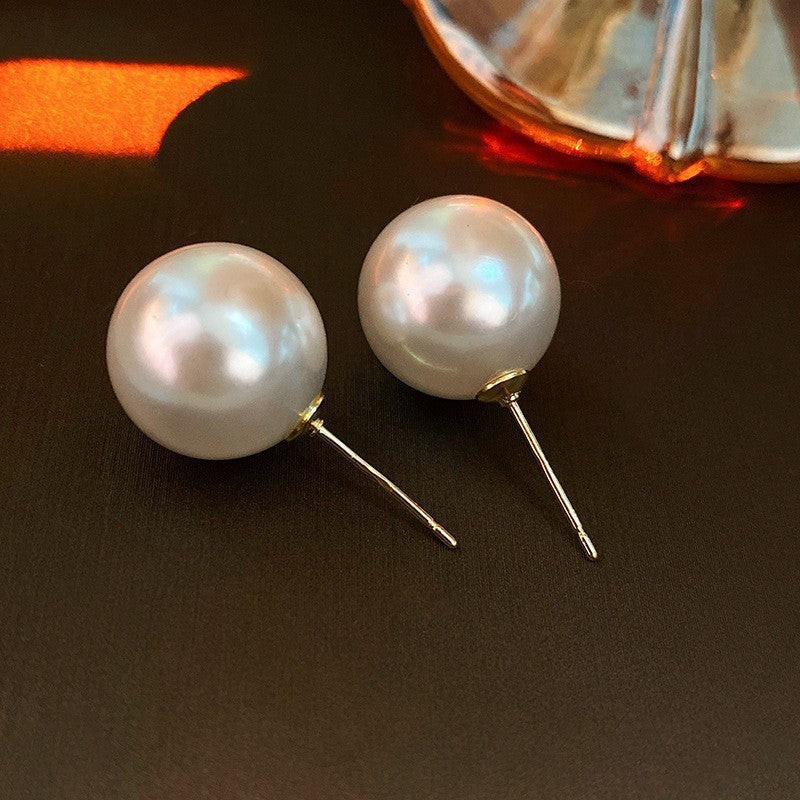 Pearl Earrings with a Sense of Sophistication Real Gold Electroplated Silver Needle French Retro Palace Style Earrings Versatile Ear Jewelry Wholesale