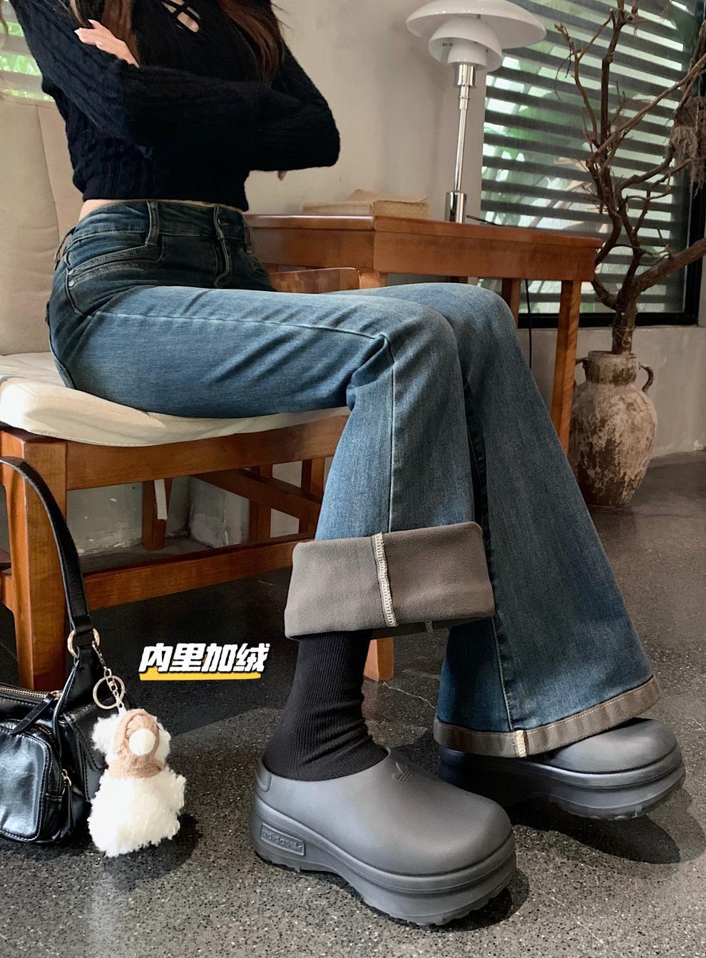 Washed Fleece-Lined Flared Jeans for Women, Autumn and Winter Vintage Slim High-Waisted Slimming Floor-Length Pants, Leg-Shaping