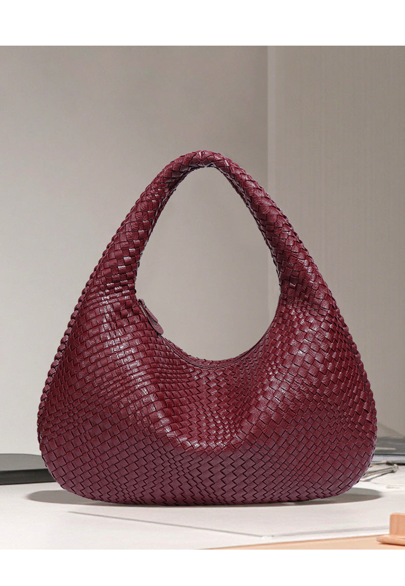 2025New Crescent Moon Women's Bag Fully Handwoven Handheld Dumpling Bag Fashionable Versatile European and American Style Single Shoulder Underarm Bag
