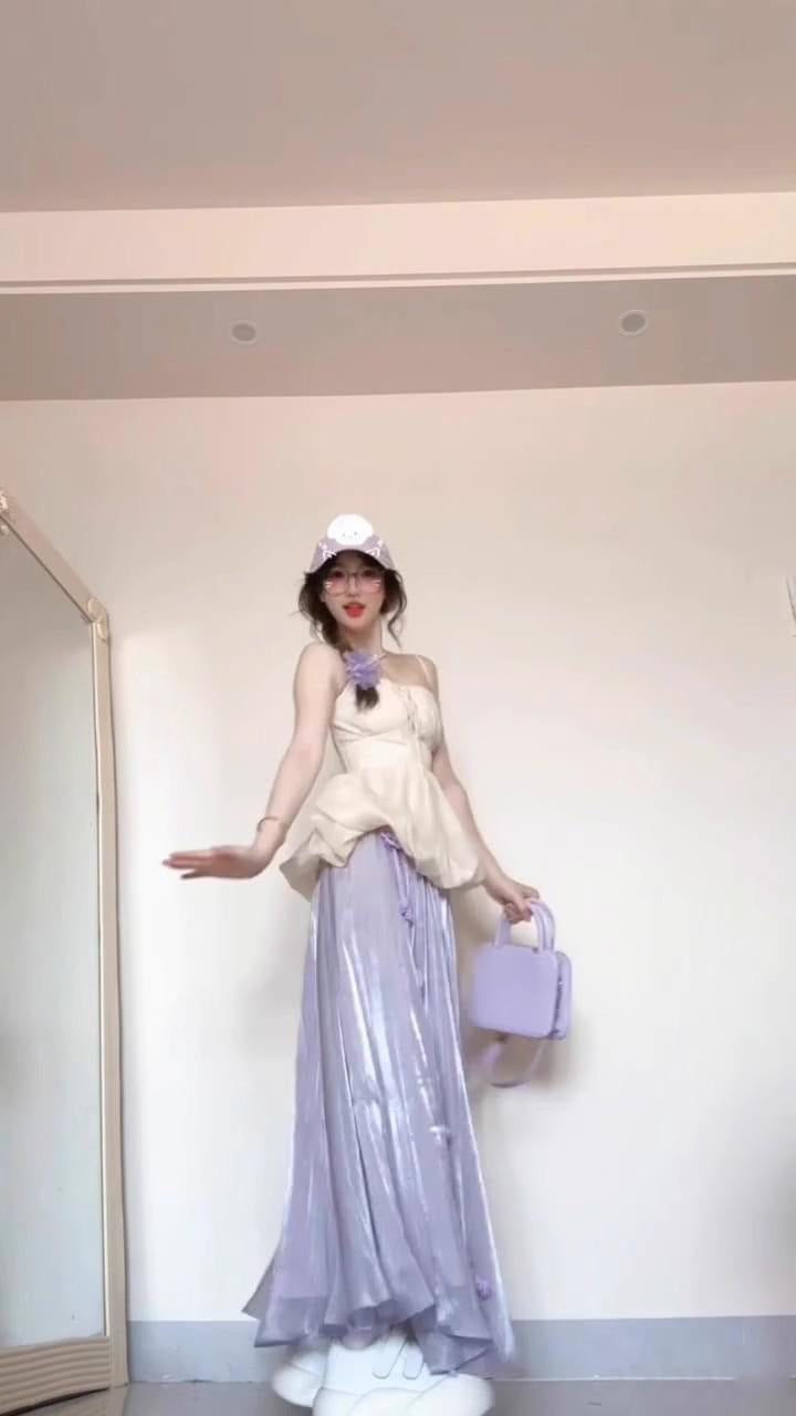 Pure Desire Sweet Spicy Girl Set for Women Summer Flower Bud Strap Top Outfit Purple Stunning Half Skirt Fashion Two-Piece Set