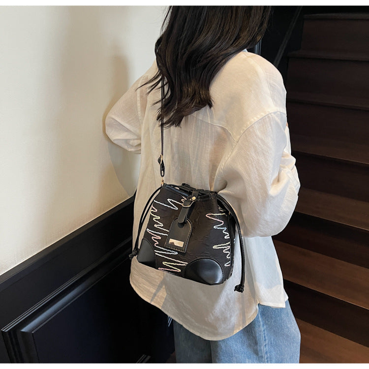 Drawstring Bucket Bag for Women New Style2025High-end Niche Super Popular Single Shoulder Bag Autumn Winter Versatile Crossbody Bag