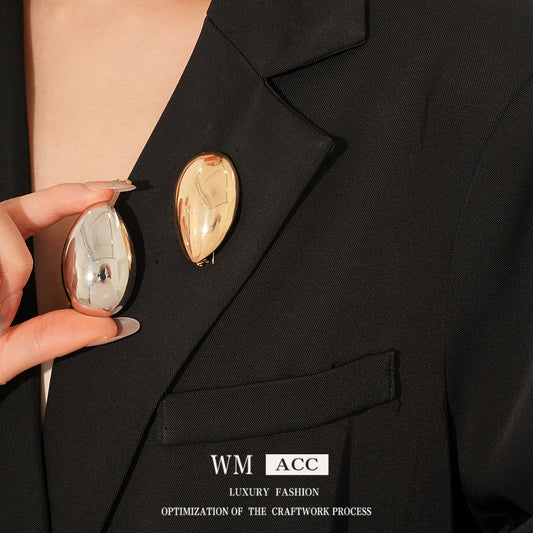 European and American Long Strip Water Drop Shaped Glossy Metal Brooch Cross-Border Exaggerated Simple Fashion Pin High-End Light Luxury Brooch