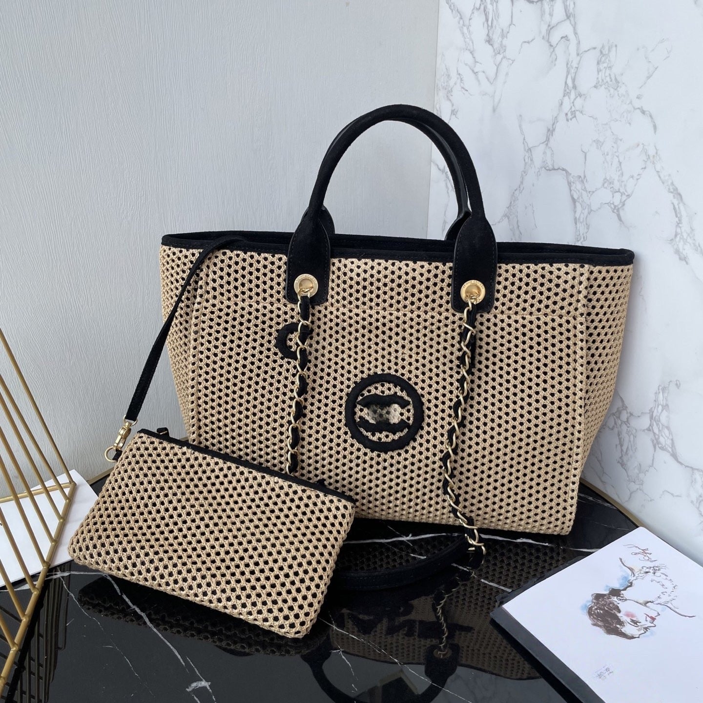 Chanel Style Handbag and Crossbody Bag2025Summer New Raffia Woven Beach Bag Fashionable High-end Shoulder Bag