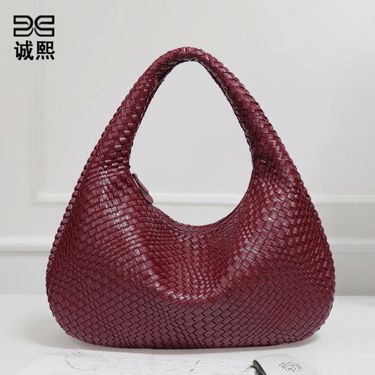 2025New Crescent Moon Women's Bag Fully Handwoven Handheld Dumpling Bag Fashionable Versatile European and American Style Single Shoulder Underarm Bag