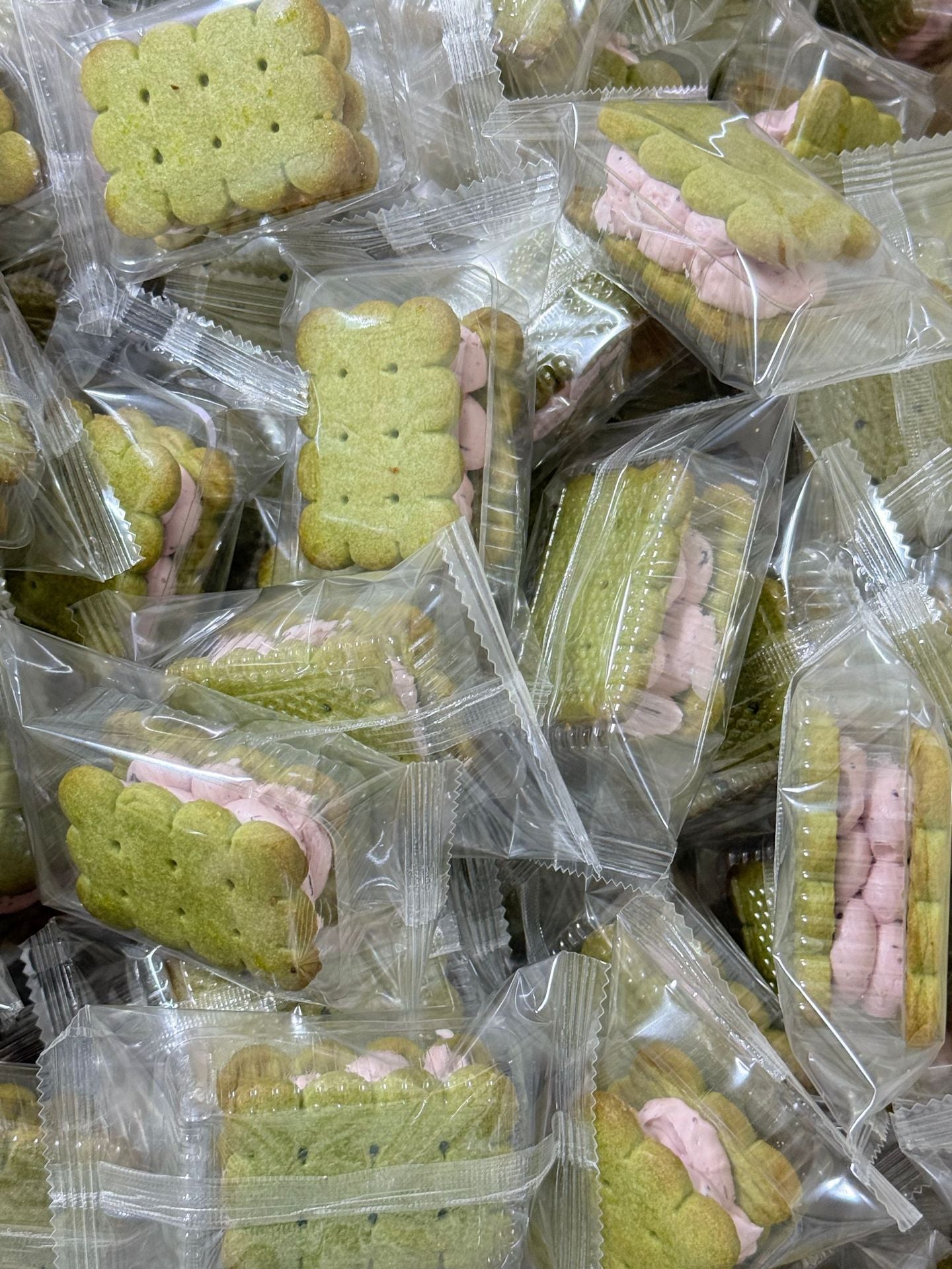 Frozen Chewy Butter Sandwich Cookies Matcha Chocolate Multi-flavor Ice Cream Texture Cake Snacks Factory