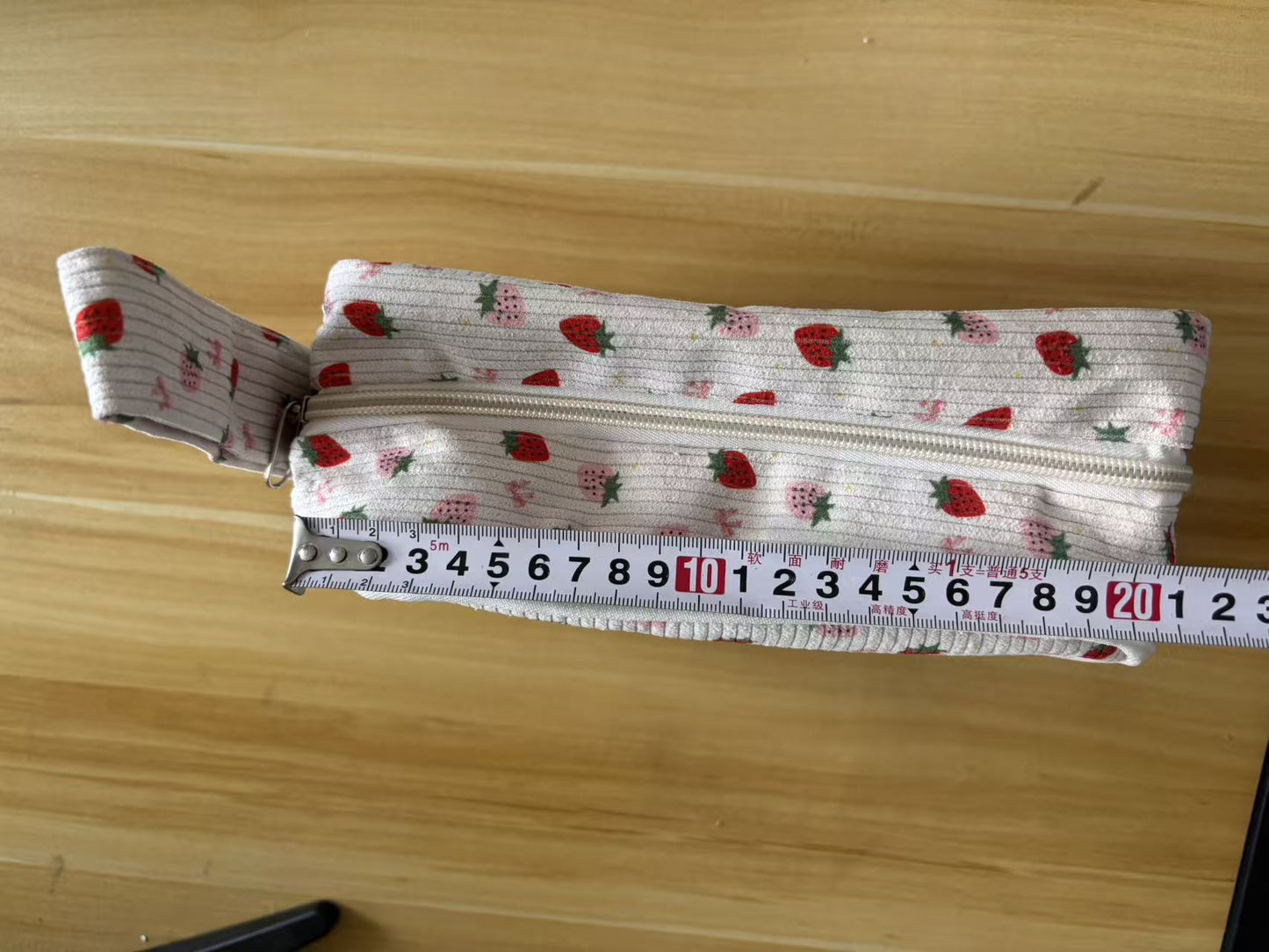 Cross-Border New Product Pencil Case Large Capacity Zipper Pencil Bag Compartment Soft Pencil Bag Boys and Girls Butterfly Flower http://detail.1688.com/offer/960755400517.html