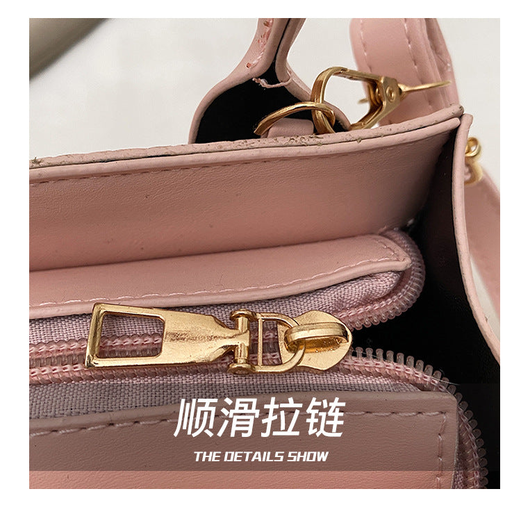 Korean Style Simple Crossbody Personality Small Square Bag2024Summer new style casual stylish single-shoulder bag corduroy handbag