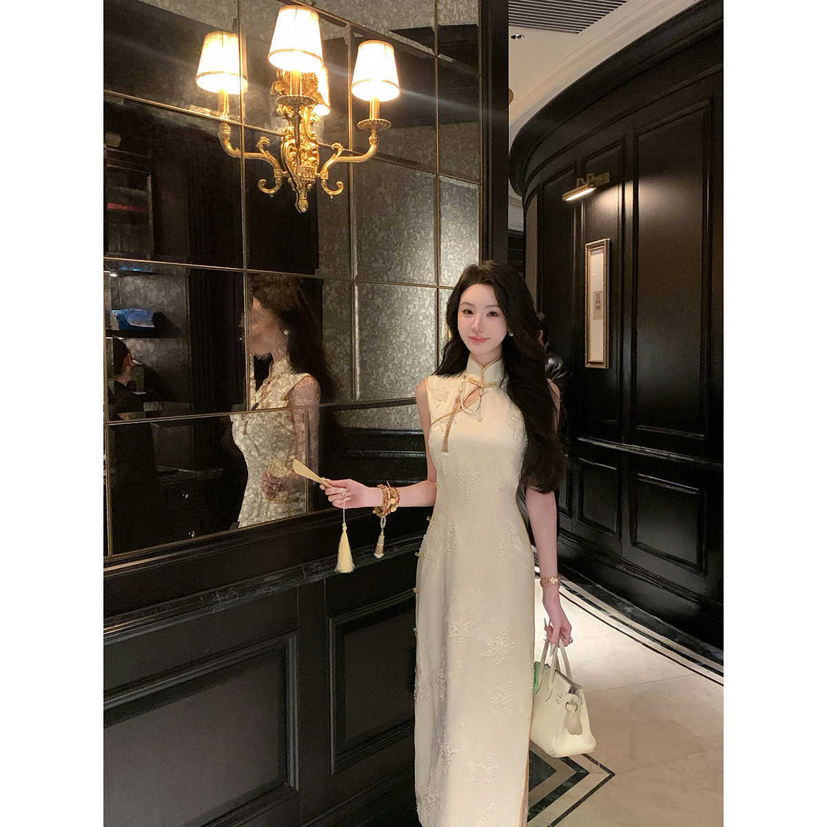 Elegant Light Luxury Three-Dimensional Decor Sleeveless Improved Version Qipao Engagement Wedding Marriage Certificate Dress2025Summer