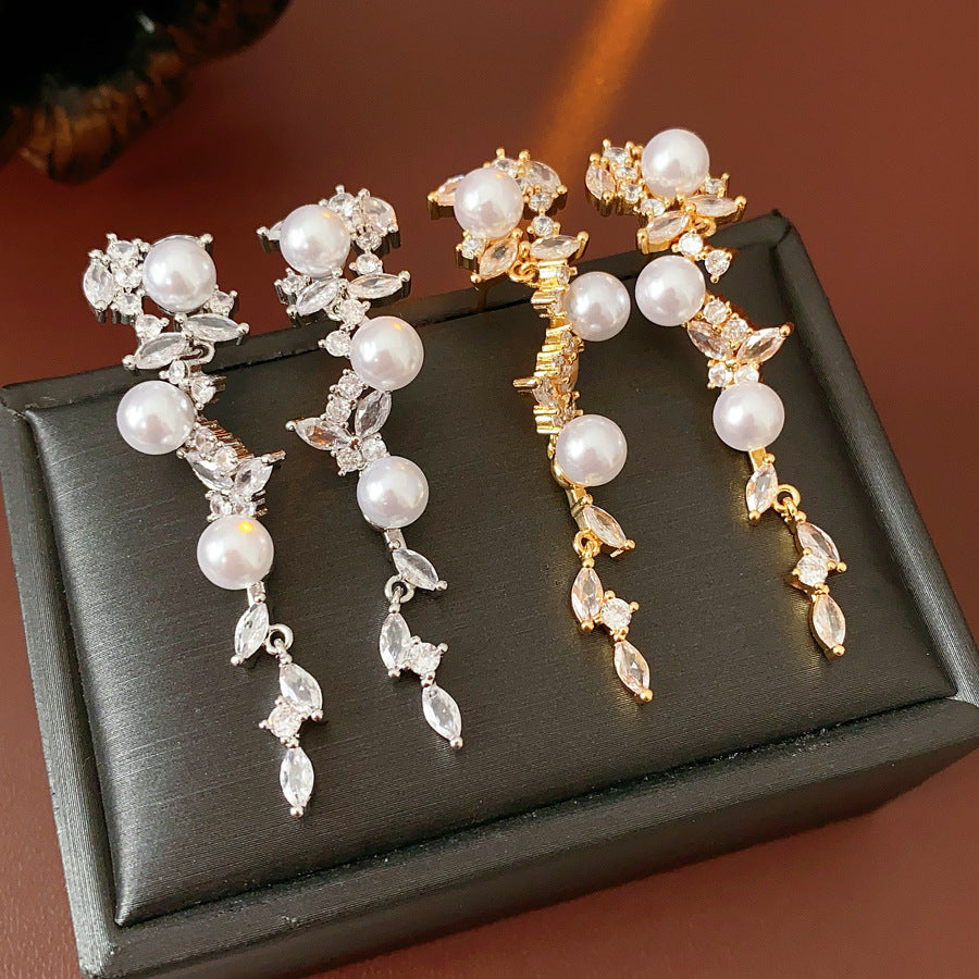 Real Gold Plated Silver Needle Butterfly Pearl Earrings Light Luxury High-end Exquisite Stud Earrings Fashionable Versatile Earrings for Women