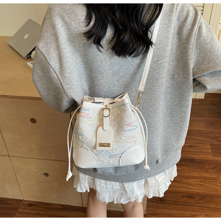 Drawstring Bucket Bag for Women New Style2025High-end Niche Super Popular Single Shoulder Bag Autumn Winter Versatile Crossbody Bag