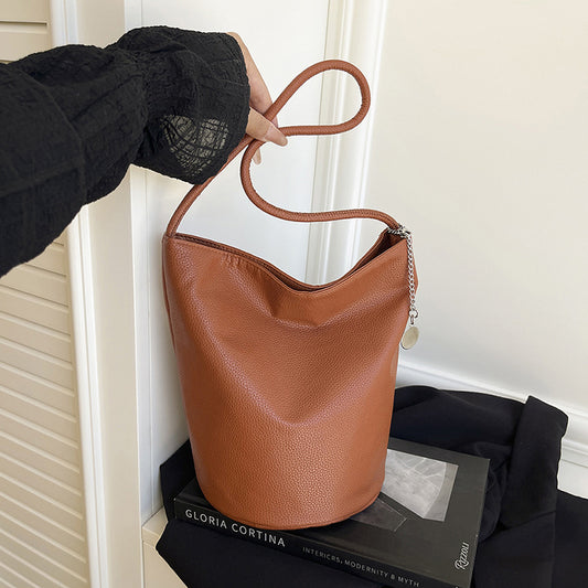 Women's Commuter Tote Bag Versatile2024New Fashion Large Capacity Bucket Crossbody Bag High-end Single Shoulder Underarm Bag